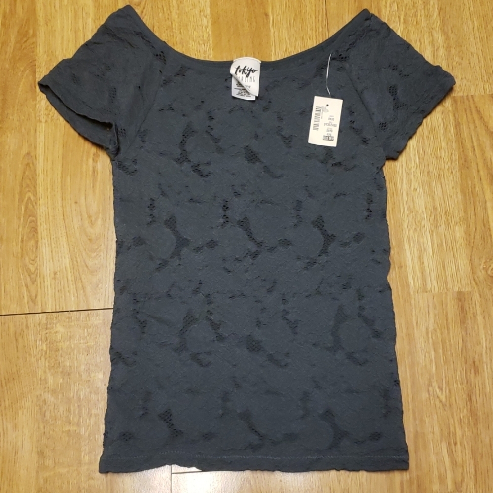 Fern green stretchy lace fitted top XS/S. NWT